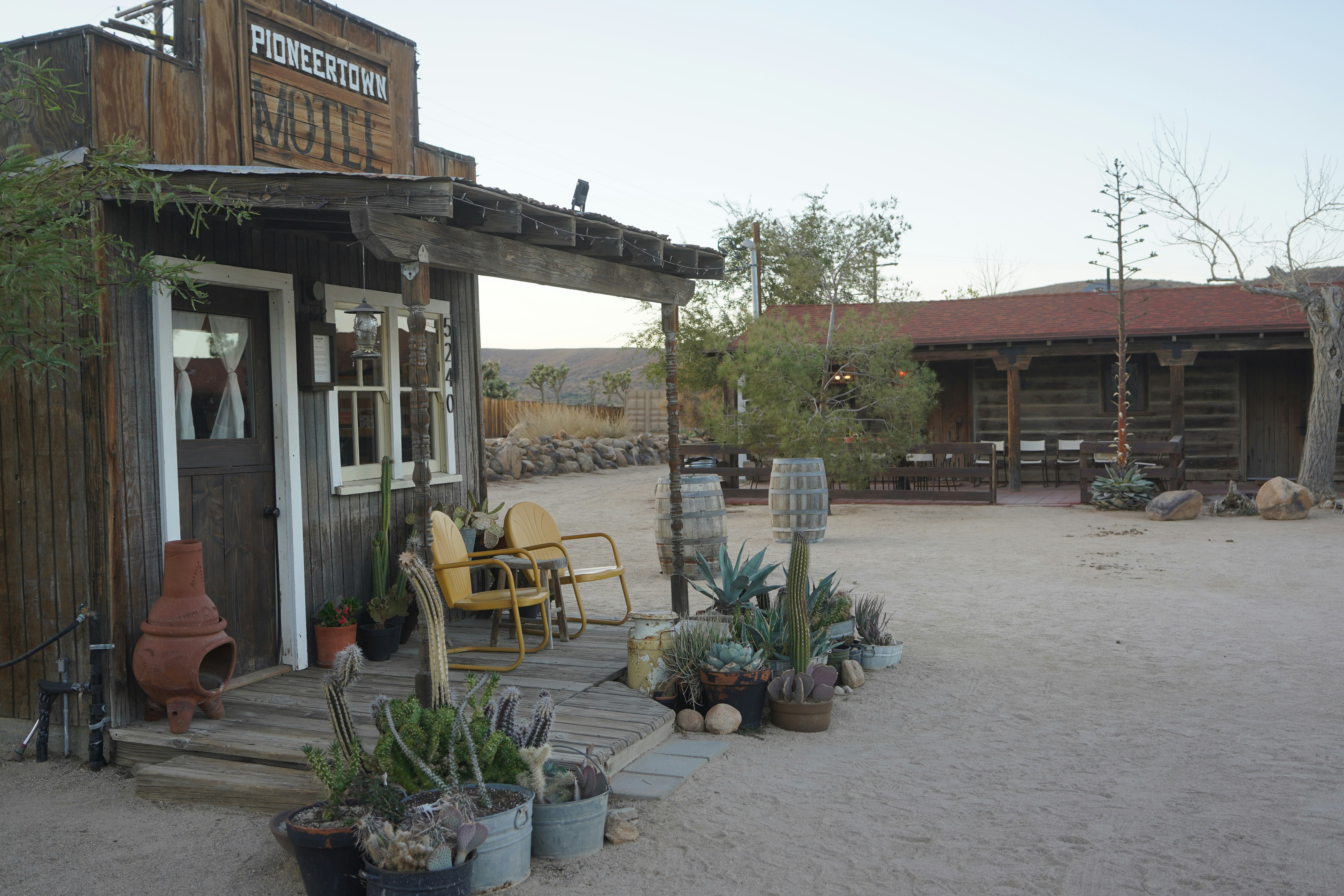 Pioneertown.motel_.JPG