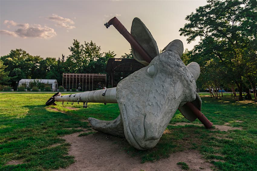 Socrates Sculpture Park - free things NYC.jpg Goat head sculpture of Nari Ward in Socrates Sculpture Park in New York City.
