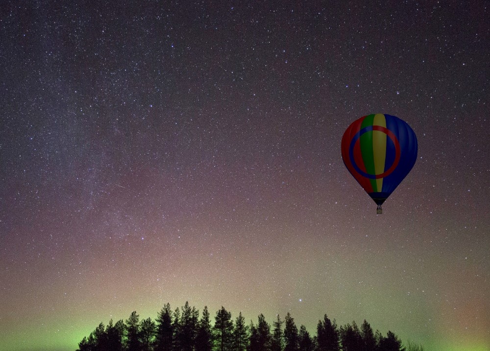 Stargazing while in a hot air balloon in Swedish Lapland