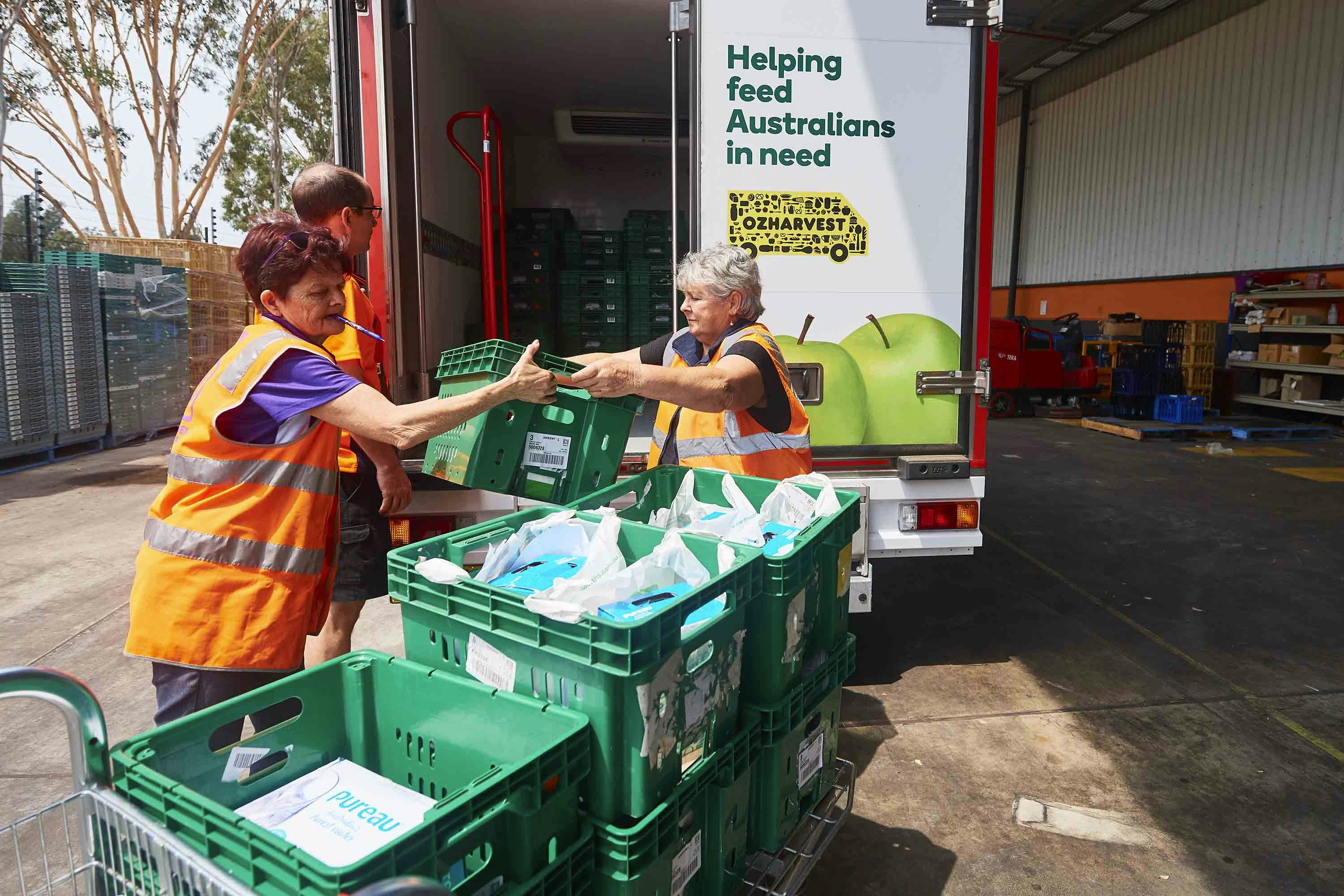 Sydneysiders collect donations to help communities stricken by the recent bushfires