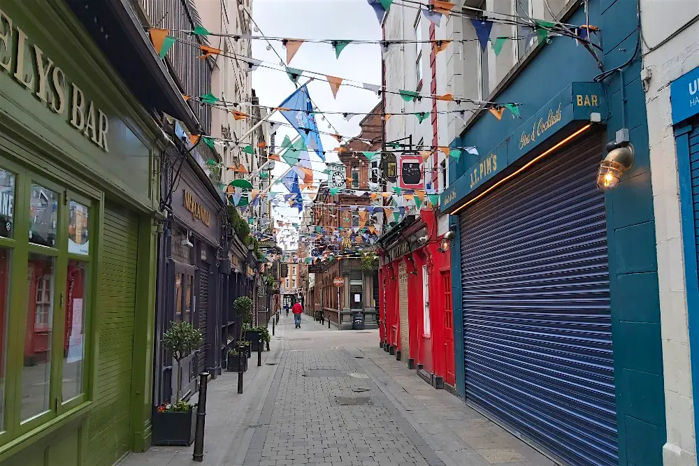 Temple Bar 3.jpg A deserted street in Dublin