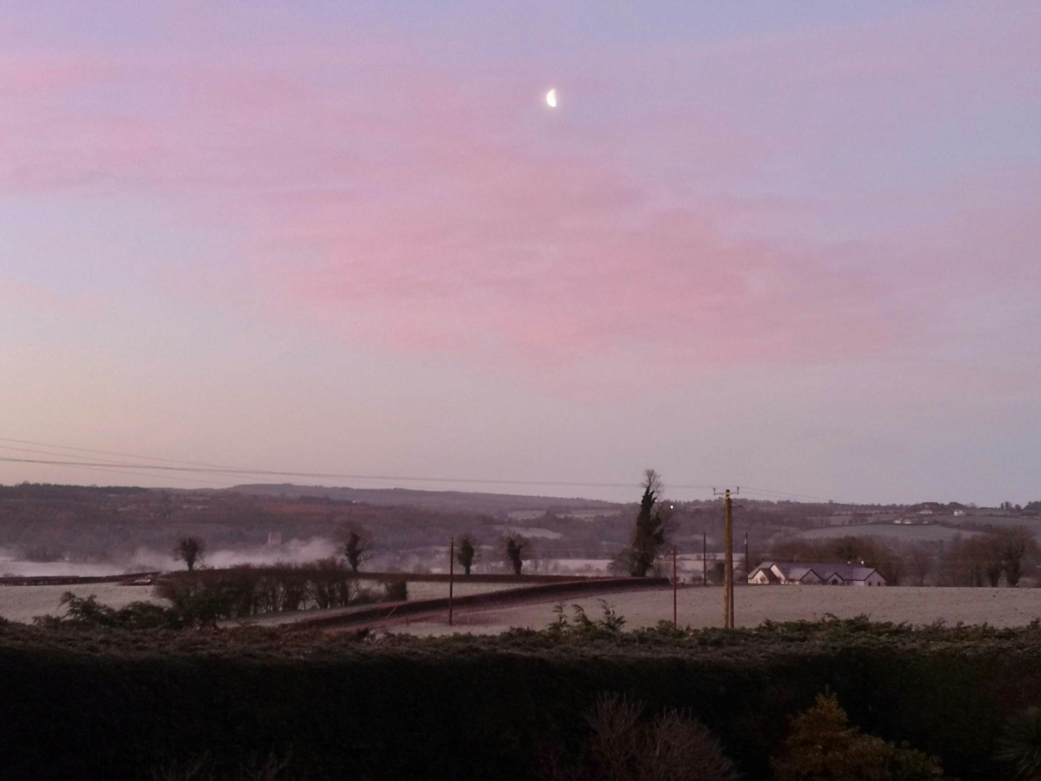 Pink skies in Thomastown in Kilkenny 
