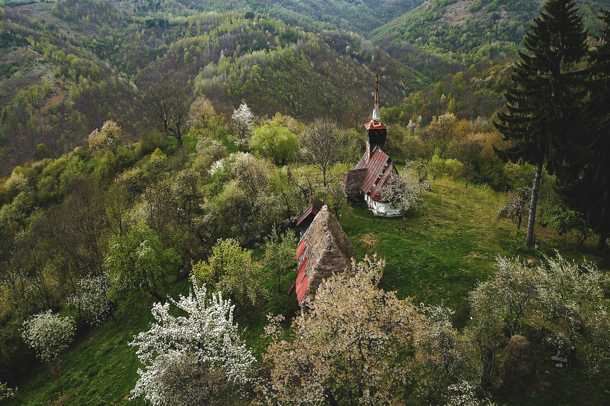 Transylvania abandoned House.JPG