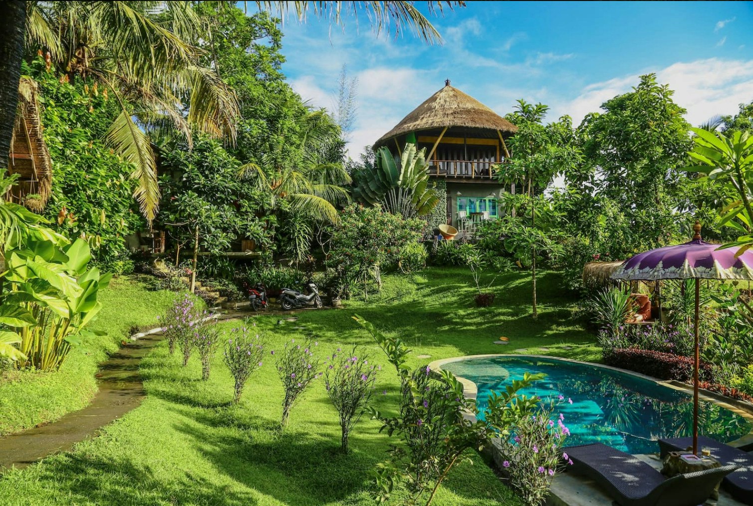 A picture of the treehouse in Bali among the jungle
