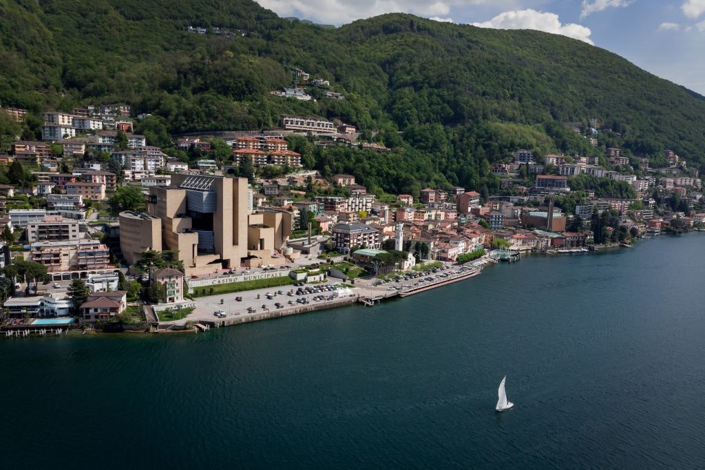 A picture of the waterfront of Campione d'Italia with the massive casino