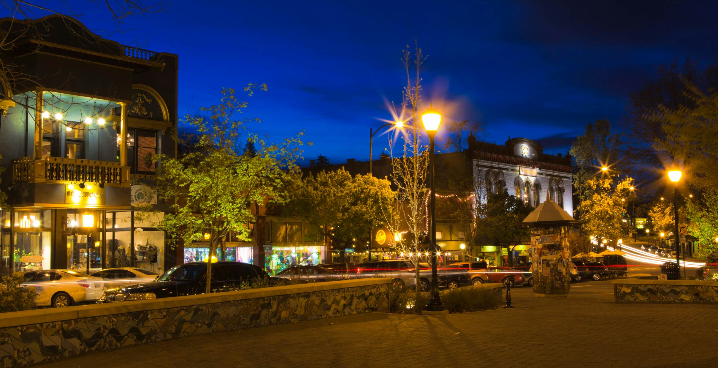 Don't miss the best of Ashland, Oregon, from literary festivals to