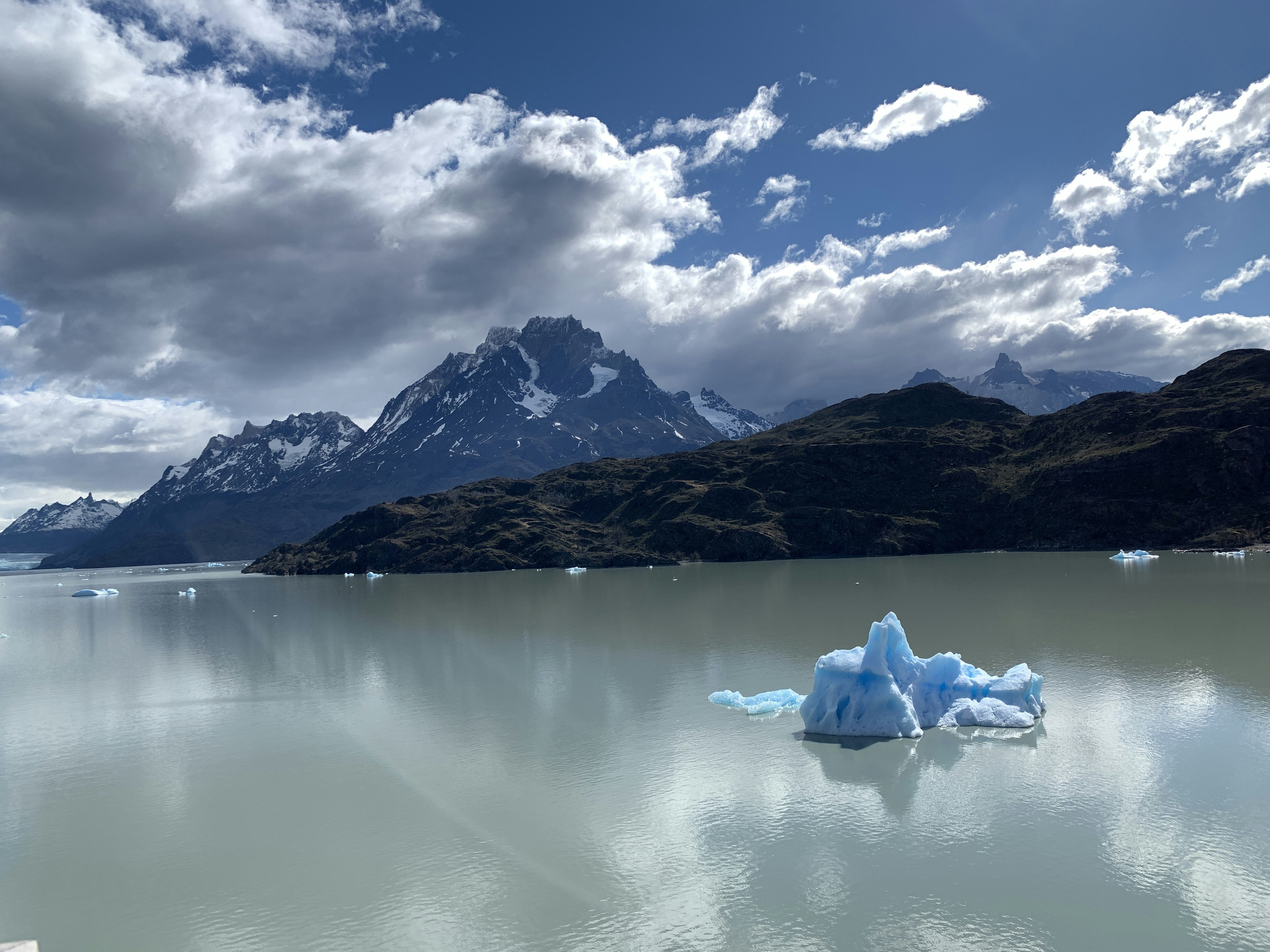 A small iceberg in the middle of a lake.JPG