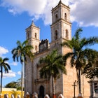 iglesia-de-plaza-mayor-valladolid-mexico-san-servasio.jpg