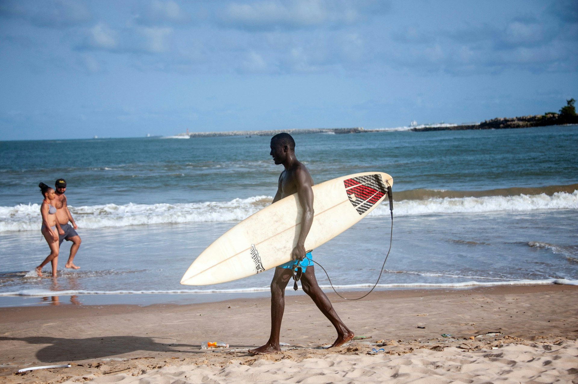 nigeria-tarkwa-bay-lagos-surfing-kids-travel-family-itinerary.jpg