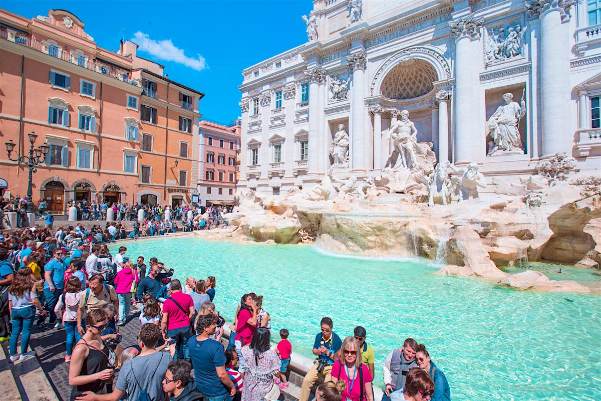 23-ways-you-could-get-into-trouble-as-a-tourist-in-italy-lonely-planet