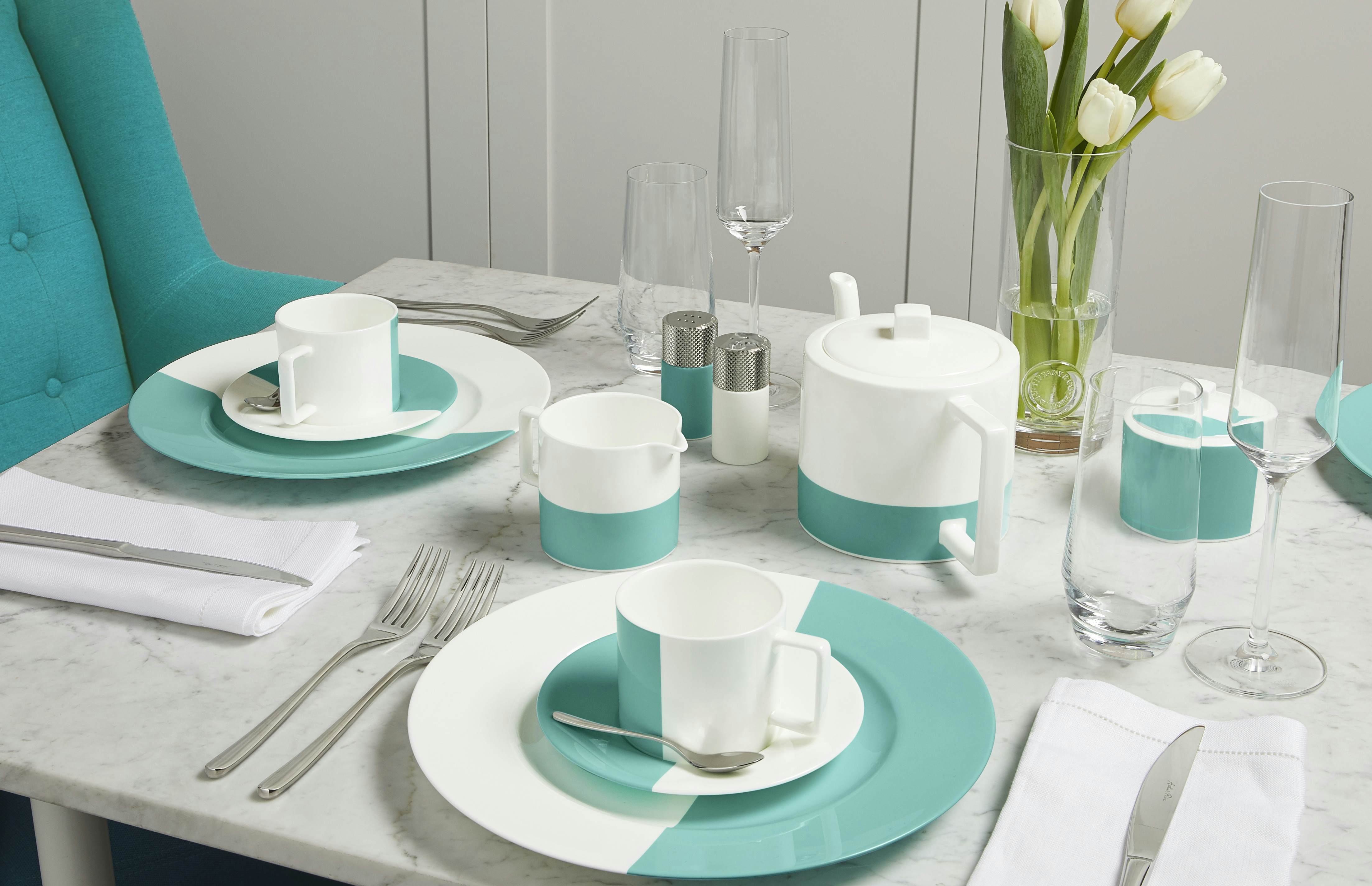 Tiffany Will Open Its First European Blue Box Caf In London Lonely   Tiffanycafetable 