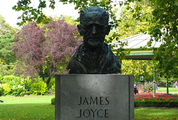 Travel News - James Joyce The bust of James Joyce St. Stephen's Green, Dublin. Image by Janet McKnight / CC BY 2.0