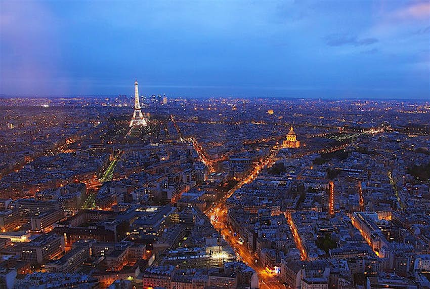 Travel News - Paris Train strike in Paris causes disruptions to airport travel.