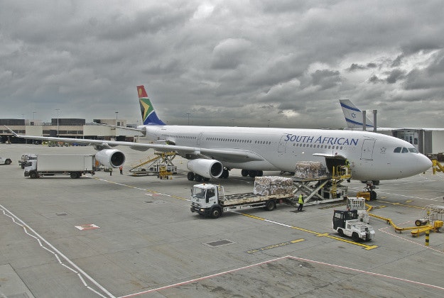SAA plane grounded after oil valve mishap.