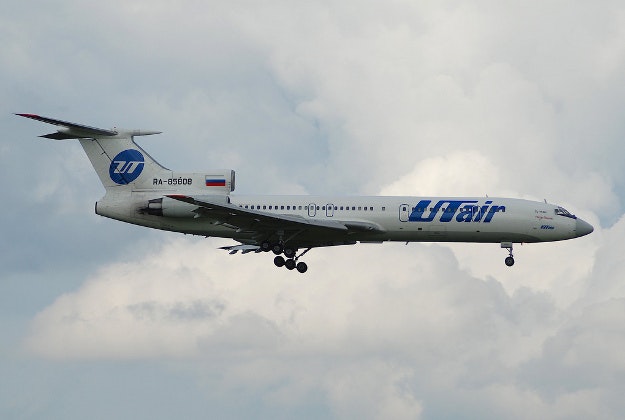 Passengers get frozen plane airbound with a push.