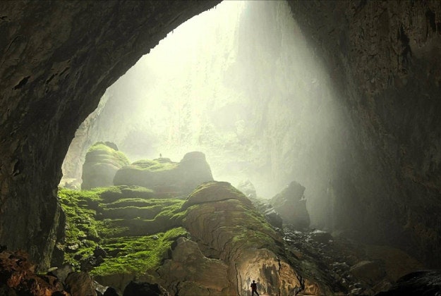 Cable-car system proposed for Vietnam's cavernous Son Doong cave.