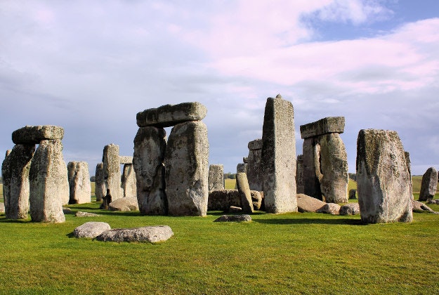 New UK road programme aims to reduce congestion around Stonehenge.
