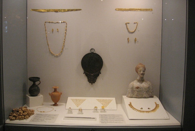 Artifacts discovered in Amphipolis.