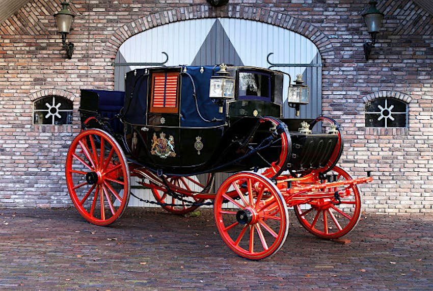 Travel News - Carriagea1 A horse-drawn carriage built for King William IV