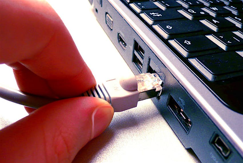 Travel News - Internet Hawaii wants to speed up its broadband.
