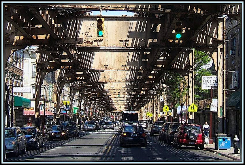 Travel News - Queens1 Queens is near the major sites tourists want to see in New York but is much cheaper for hotel accommodation