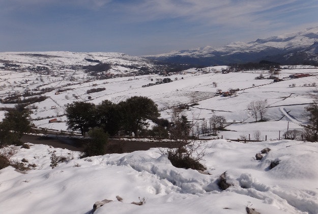 A snowy scene in Cantabria.