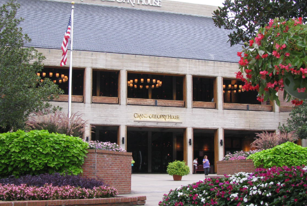 Grand Ole Opry House, Nashville.