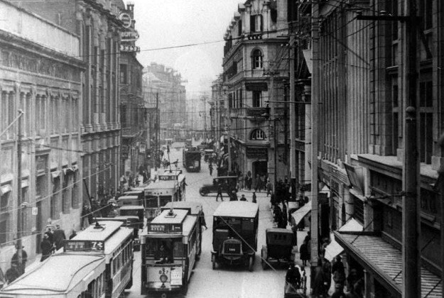 Shanghai trams in the 1920's.
