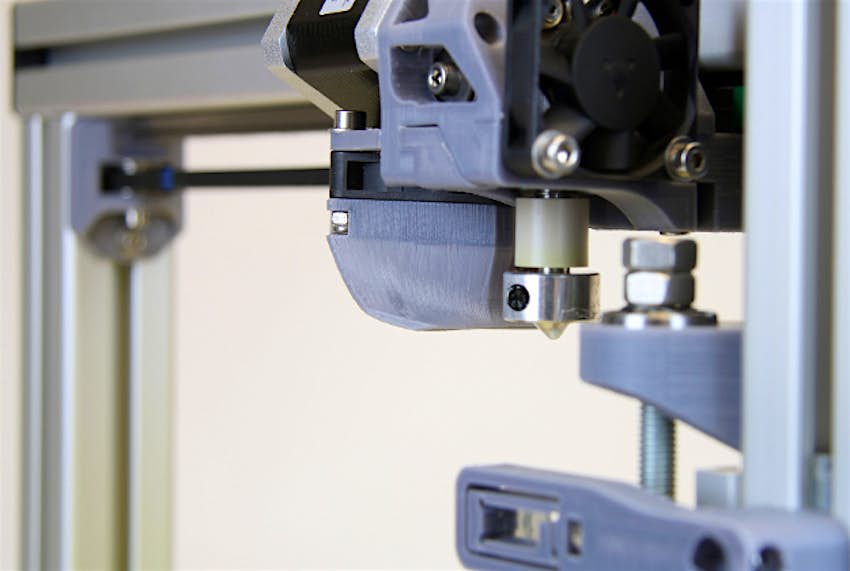 Travel News - 3d printer World's first 3D printed car is taken for a test drive.