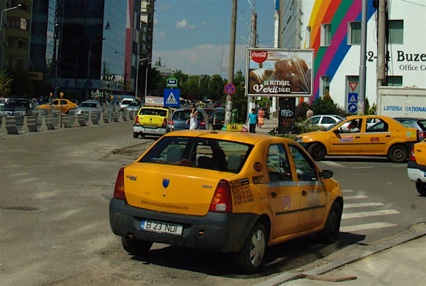 Travel News - Taxi Taxis in Bucharest protested the arrival of Uber.