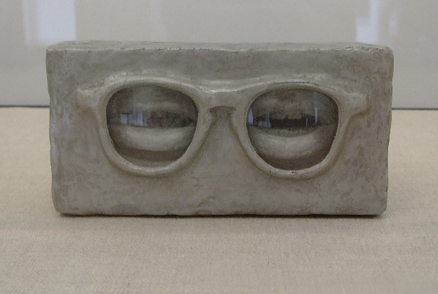 The critic sees by Jasper Johns.