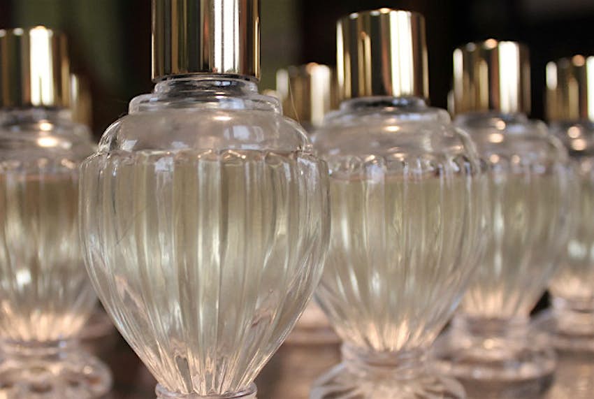 Travel News - Perfume Dead loved ones scents bottled by perfumer in France.