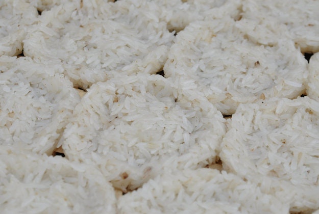 4-ton sticky-rice cake set Guinness World Record.