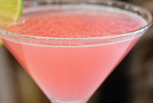 Cosmopolitan cocktail, Manhattan, New York.