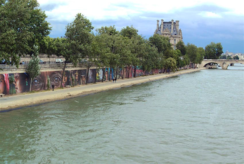 Travel News - Seine right bank The Seine's Right Bank.
