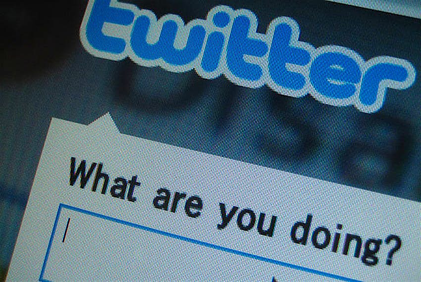 Travel News - Twitter Chiang Mai students slated after posting nude selfies on twitter.