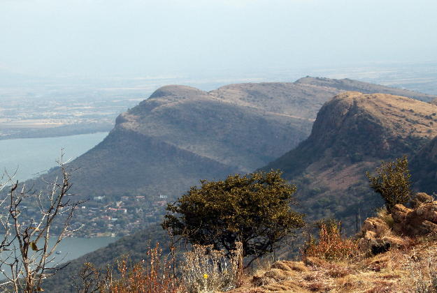 Magaliesberg mountain where the lion park at Gauteng is moving to.