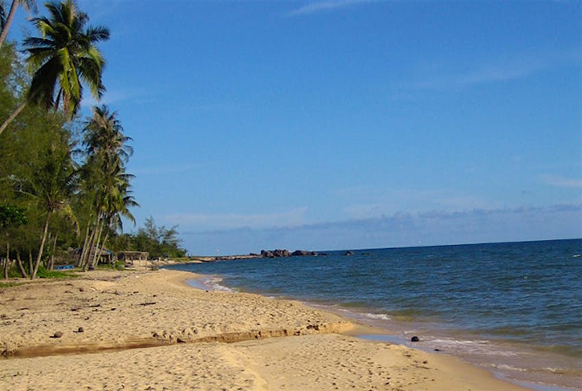 Travel News - Phu Quoc Island Long beach, Phu Quoc Island.