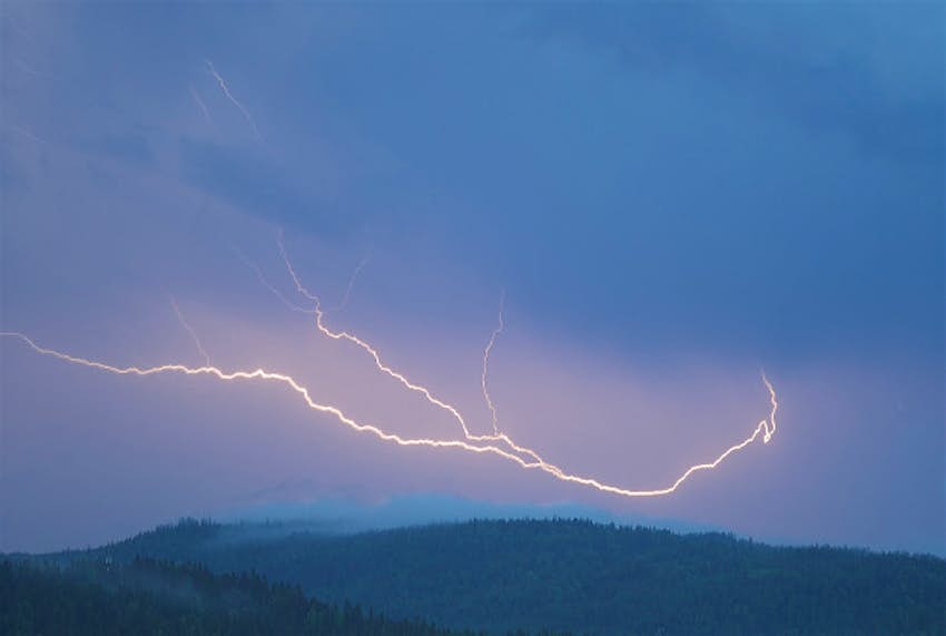 Travel News - lightning1 Pilot skill has averted several plane disasters from lightning strikes in Scottish skies
