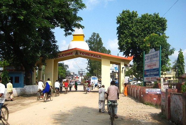 The border between India and Nepal remains closed for a fourth day.