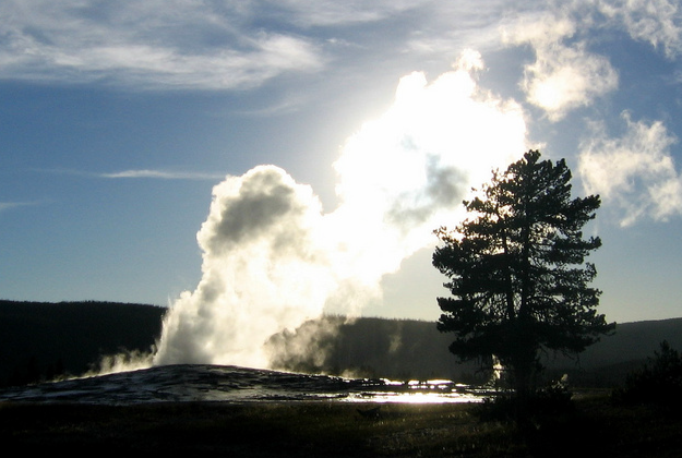 Old Faithful, Yellowstone National Park.