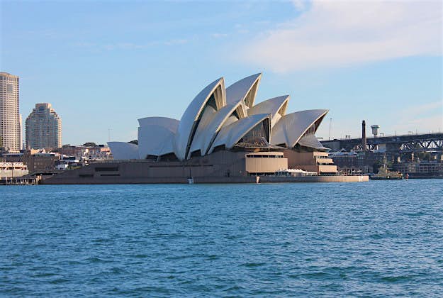 Travel News - Sydney Australia is a major attraction for tourists, particularly Chinese visitors according to latest data