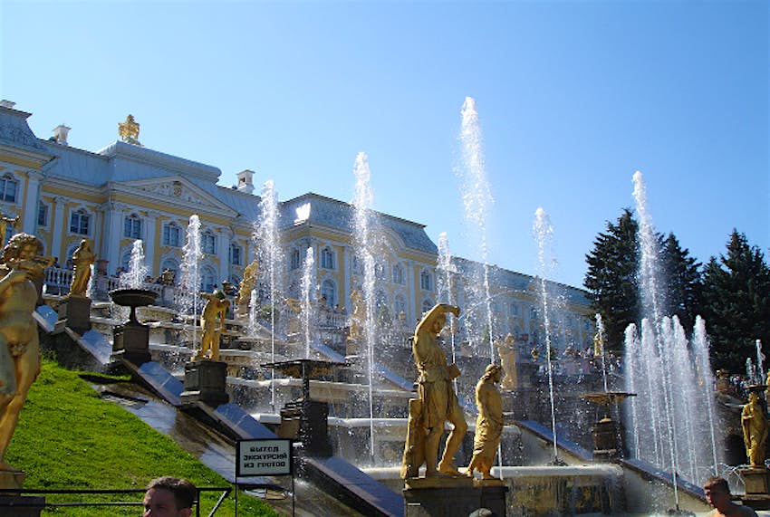 Travel News - stpeter1 Peterhof, St. Petersburg, Russia another site for local tourists to visit