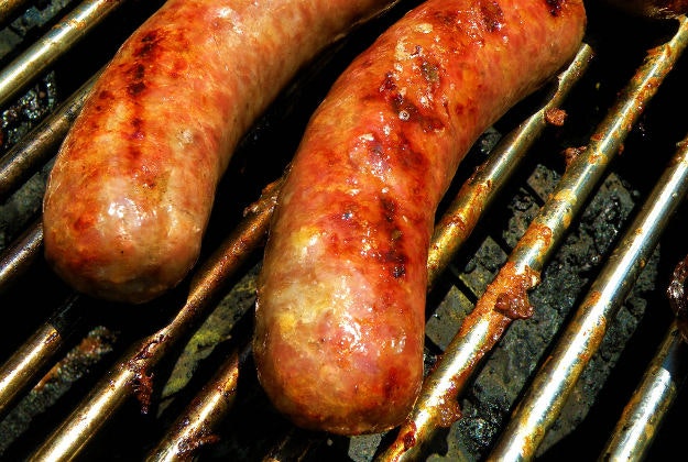 Kobe bratwurst ignites divided opinion between foodie experts.