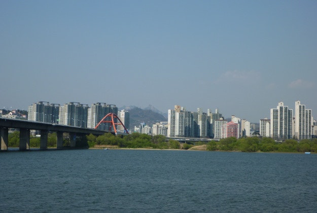 Seoul city along the Han River.