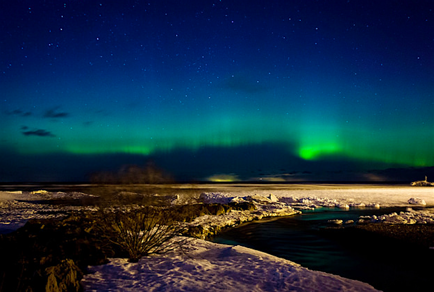 Travel News - NorthernlightsNY Northern Lights over Lake Ontario in March 2015.
