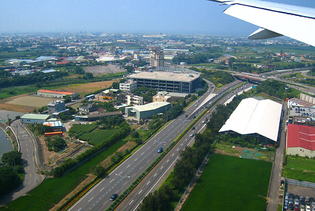 Approaching Taoyuan airport.