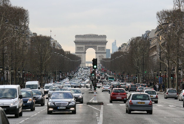 Paris will now be allowed to bar cars from the roads following spikes in air pollution. 