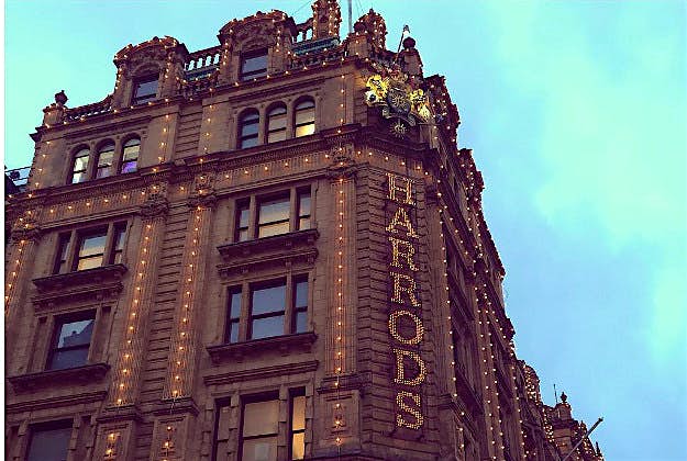 Travel News - 1insta7 Harrod's.