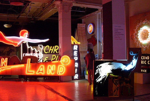 Museum of Neon Art, Los Angeles.